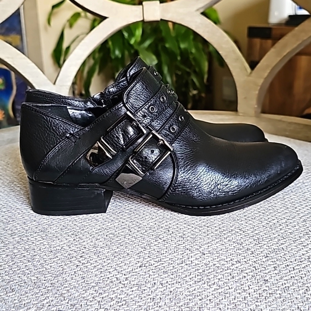 Vince Camuto Booties
